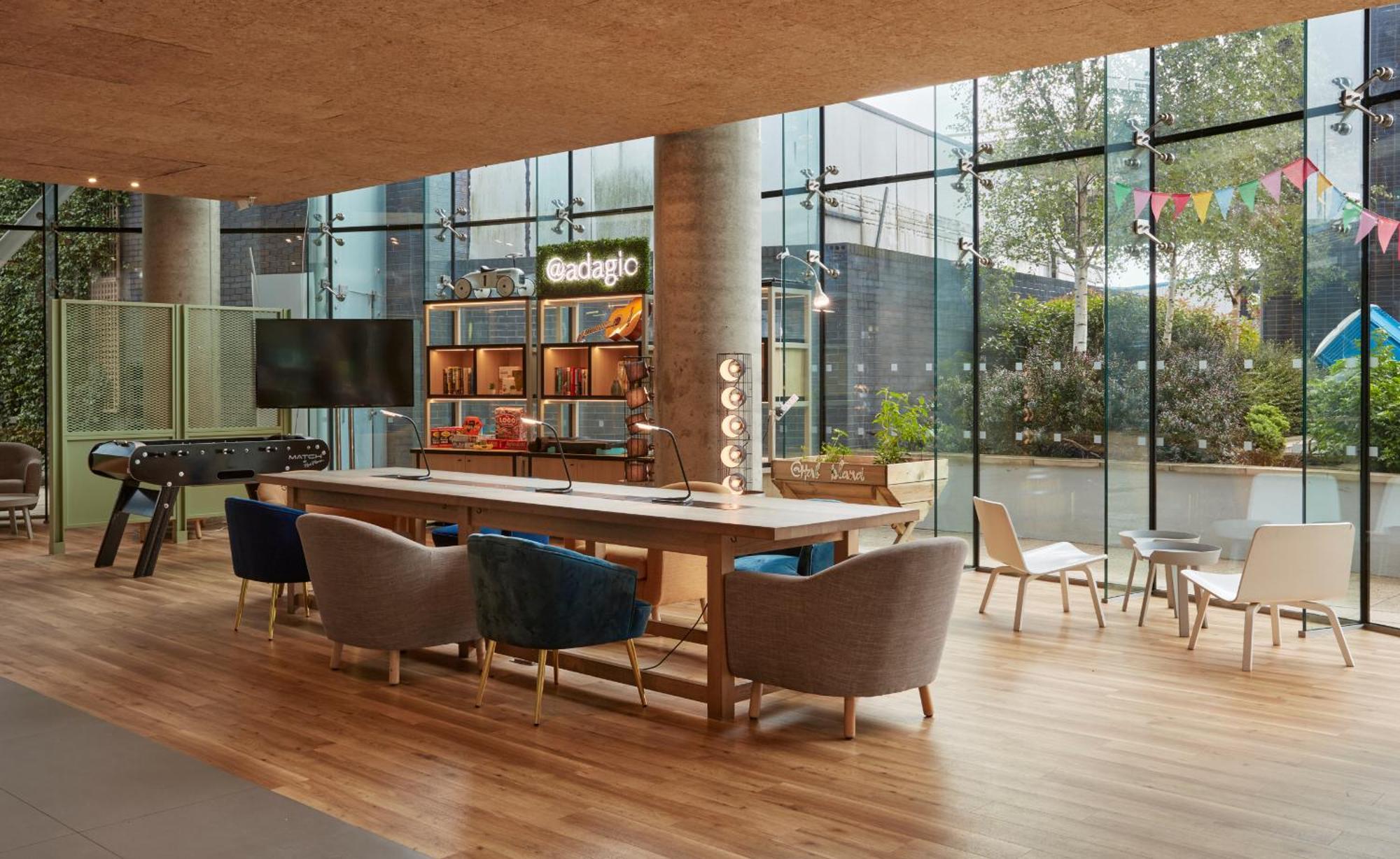 Aparthotel Adagio London Μπρέντφορντ Εξωτερικό φωτογραφία