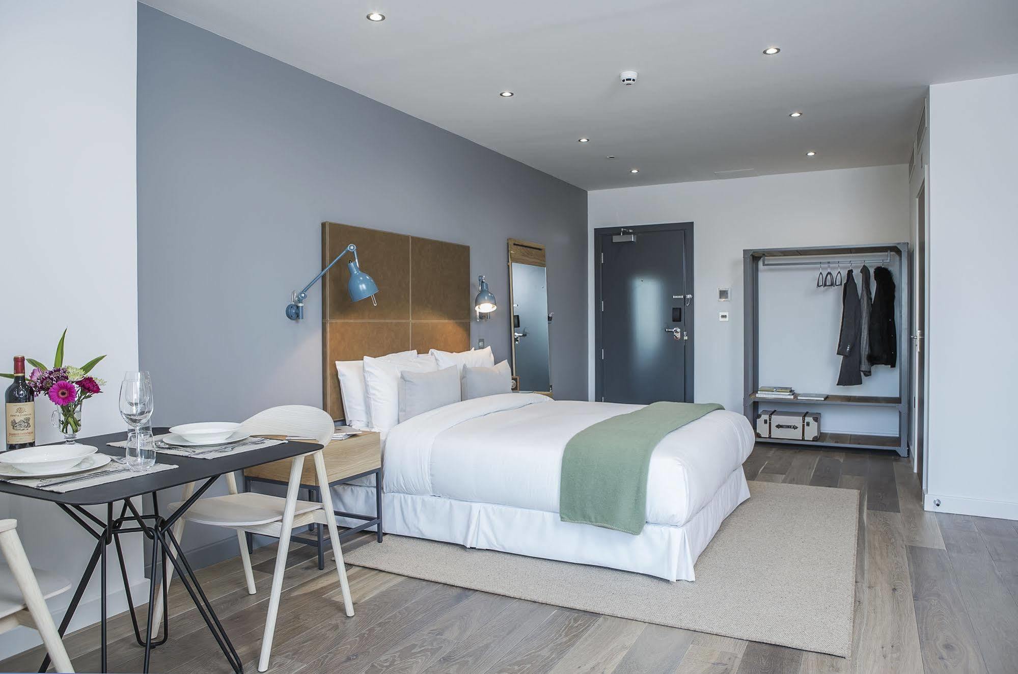 Aparthotel Adagio London Μπρέντφορντ Εξωτερικό φωτογραφία