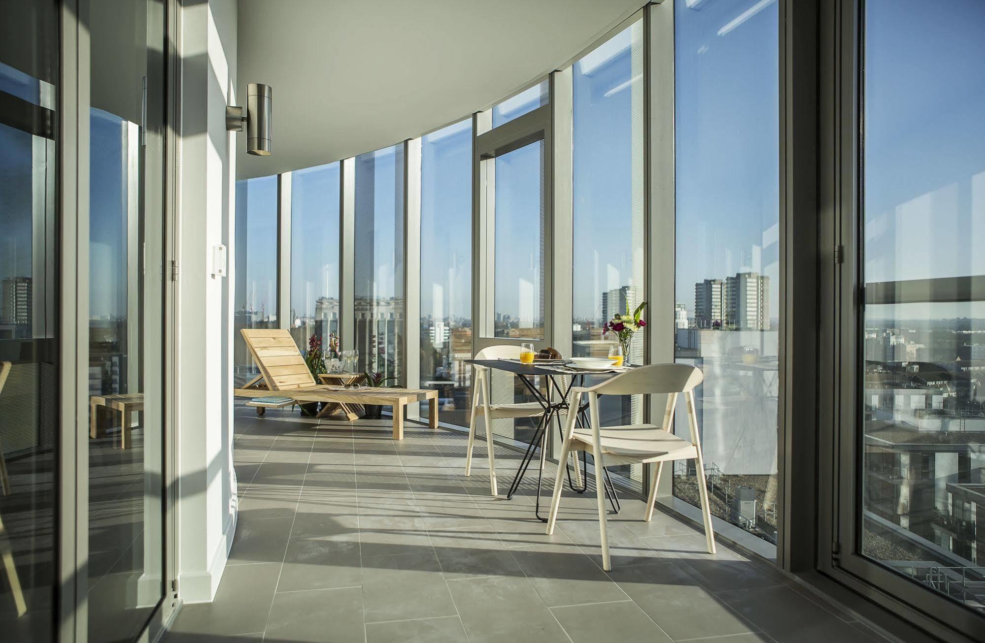 Aparthotel Adagio London Μπρέντφορντ Εξωτερικό φωτογραφία