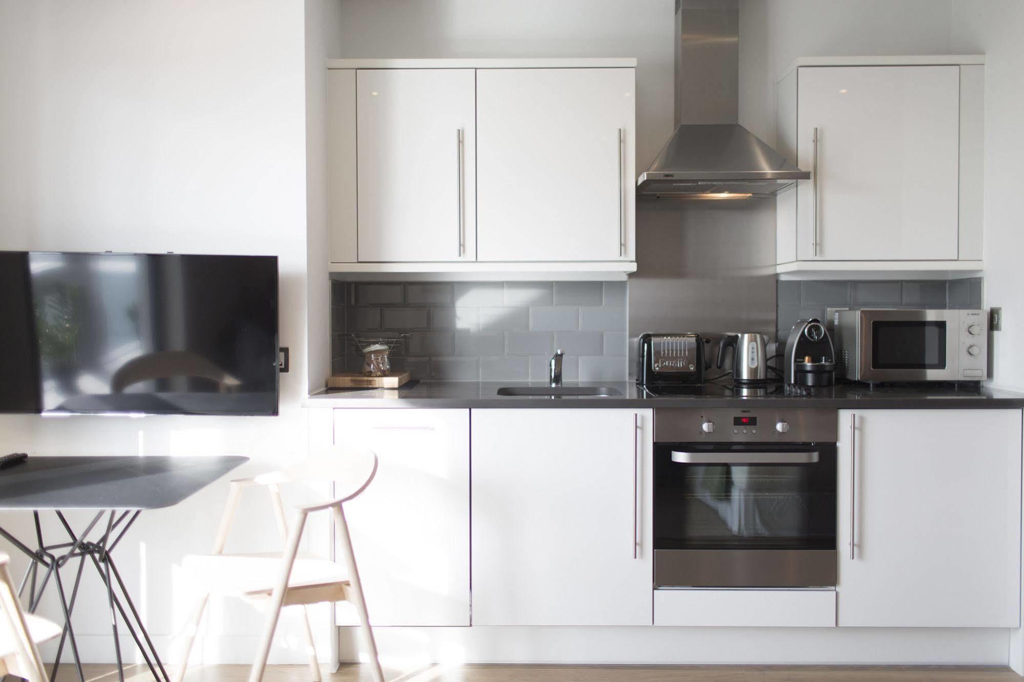 Aparthotel Adagio London Μπρέντφορντ Εξωτερικό φωτογραφία