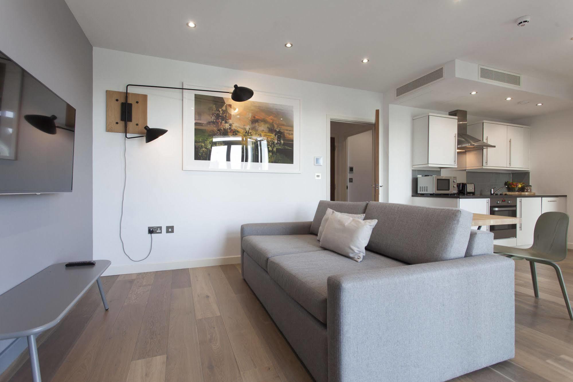 Aparthotel Adagio London Μπρέντφορντ Εξωτερικό φωτογραφία
