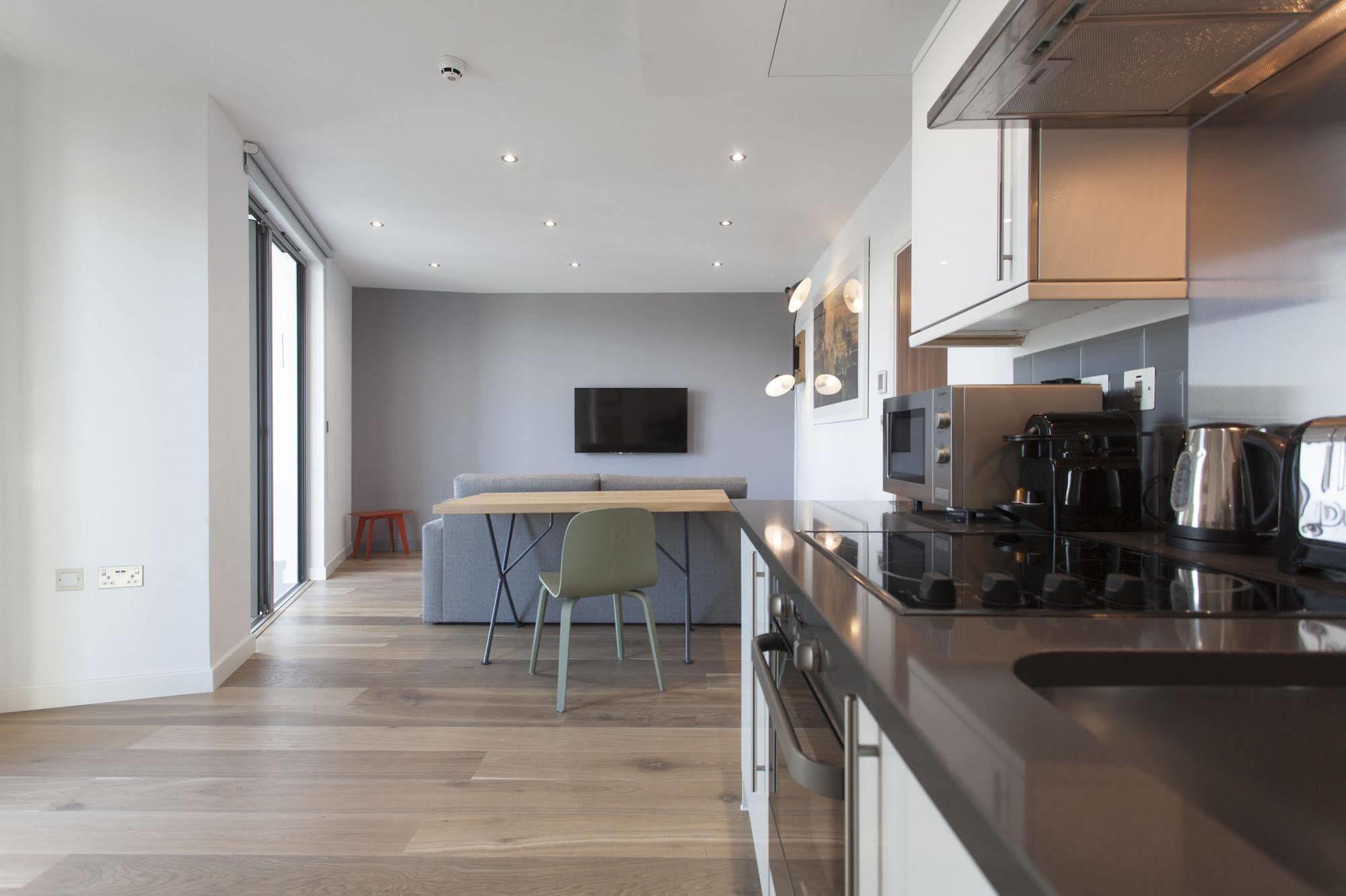 Aparthotel Adagio London Μπρέντφορντ Εξωτερικό φωτογραφία