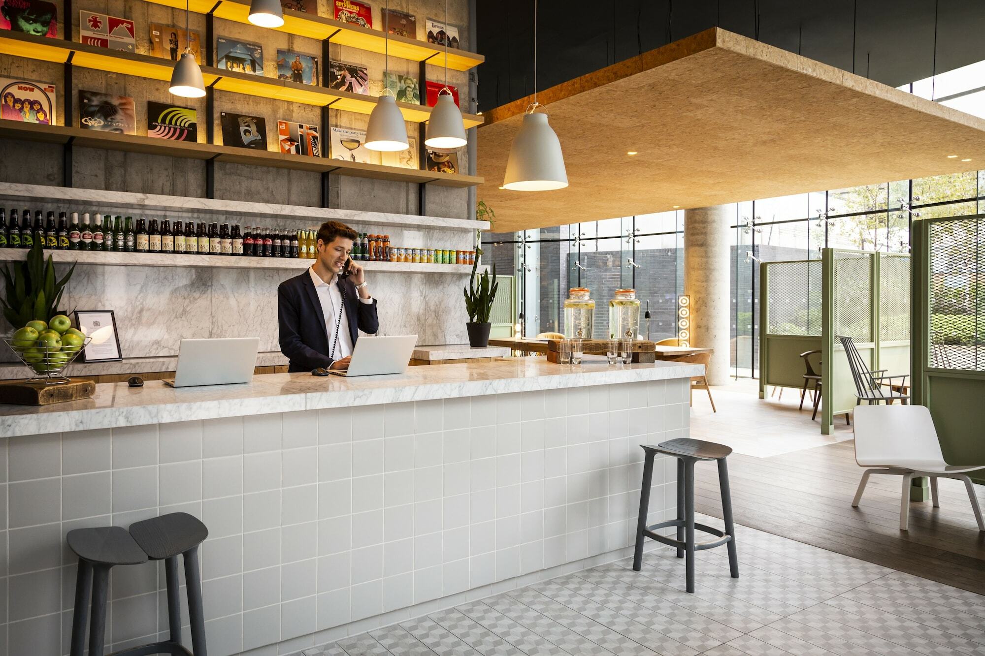 Aparthotel Adagio London Μπρέντφορντ Εξωτερικό φωτογραφία